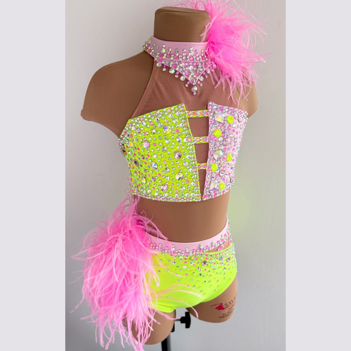 Child 8 | Neon Kiss - Sparkle Worldwide