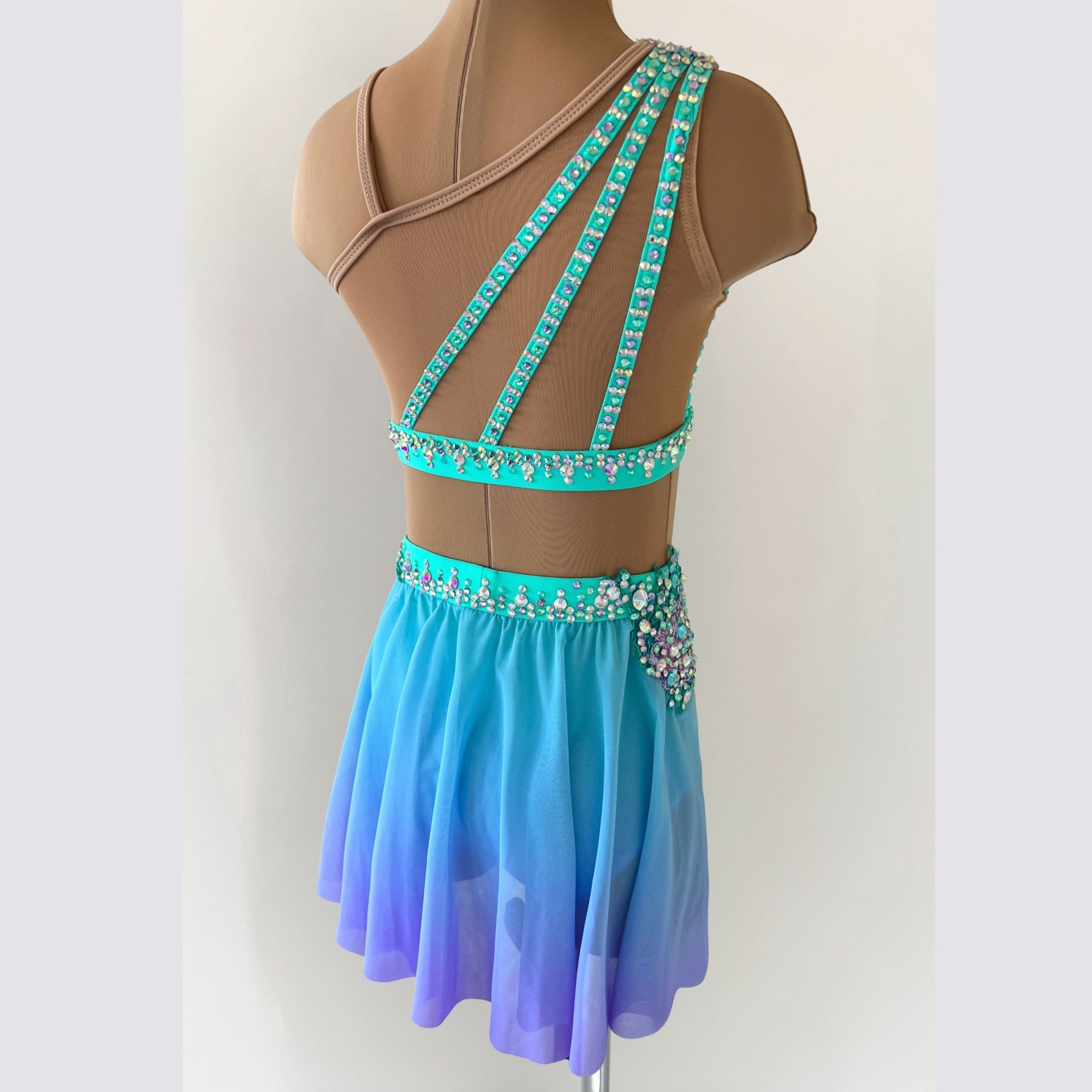 Size 8 | Mermaid Cascade - Sparkle Worldwide